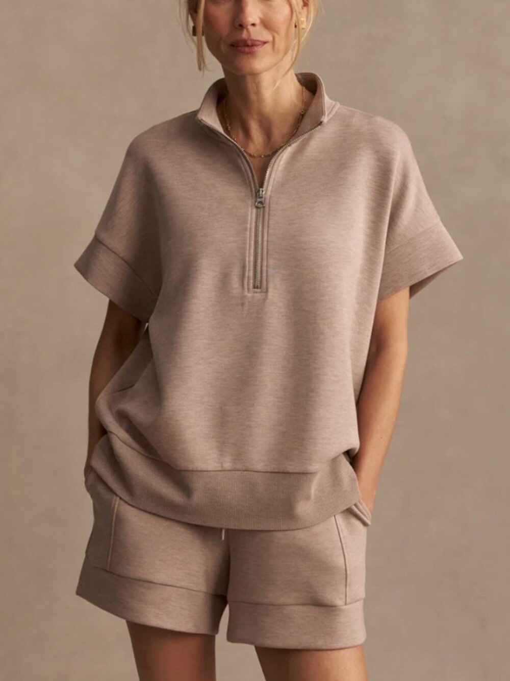 Varley Ritchie Short Sleeve Half Zip size M color Taupe Marl